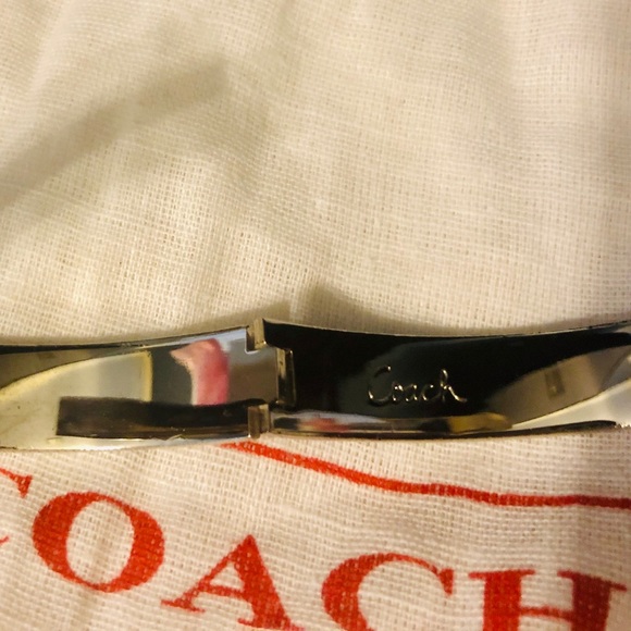 Coach hinged bangle bracelet - Picture 5 of 5